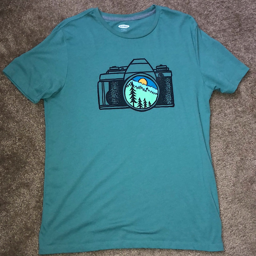 Old Navy T-Shirt
